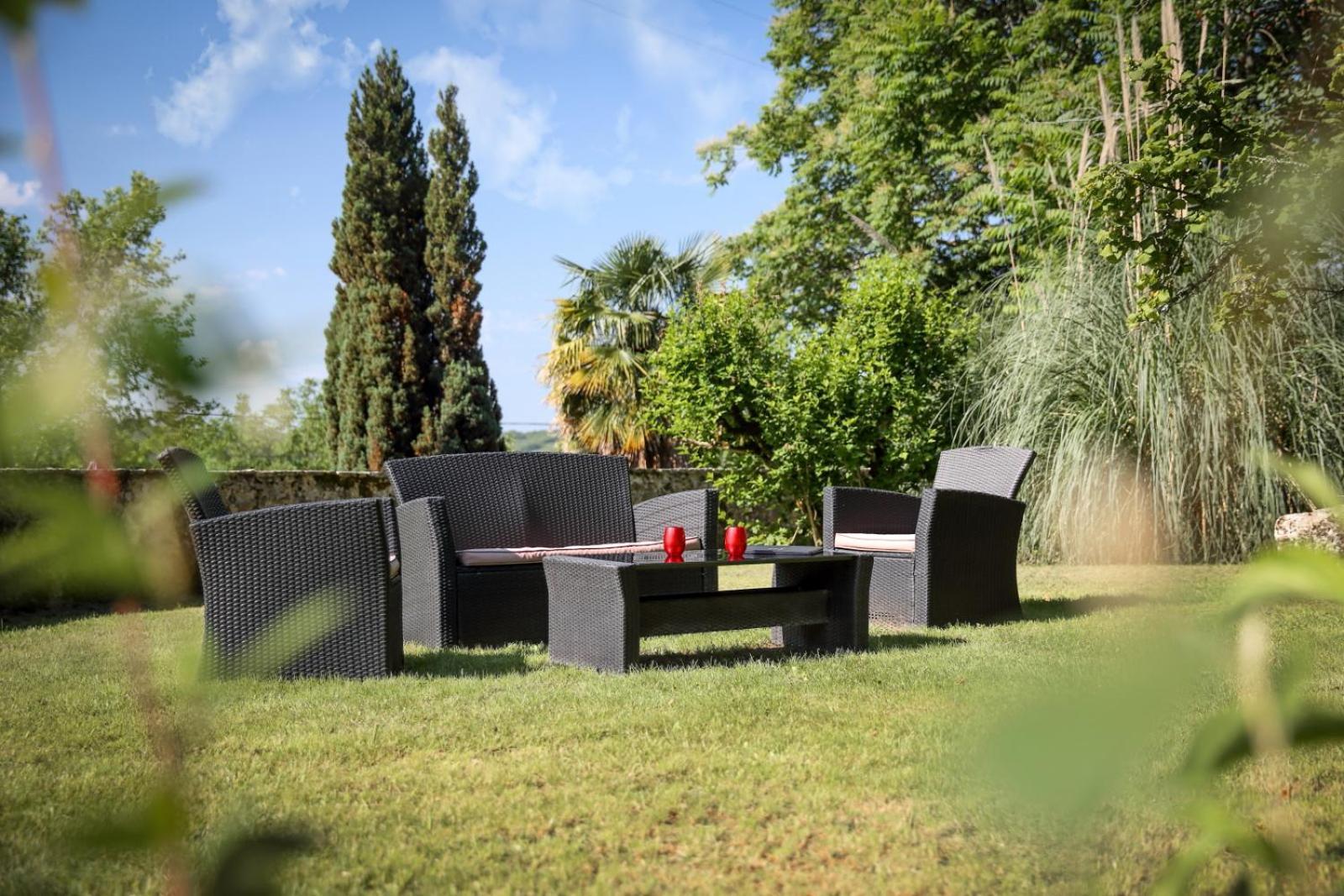 Boutique-Hotel Restaurant L'Atelier D'Epicure Logis Castels Exterior photo
